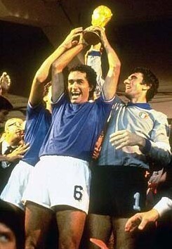 为国足做出 为国足做出