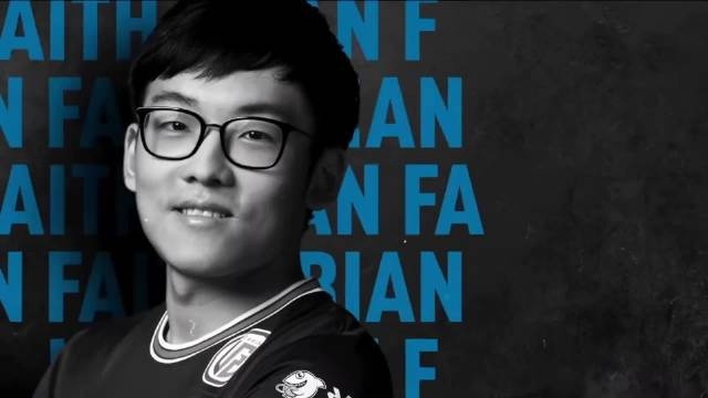 他时常利用 他时常利用